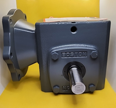 NEW BOSTON GEAR F718-10-B7-J SPEED REDUCER  [1RE1]