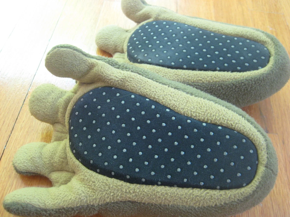 Old Navy plush green MONSTER SLIPPERS boy kid Halloween costume frog feet 3T 3 - Image 3 of 3