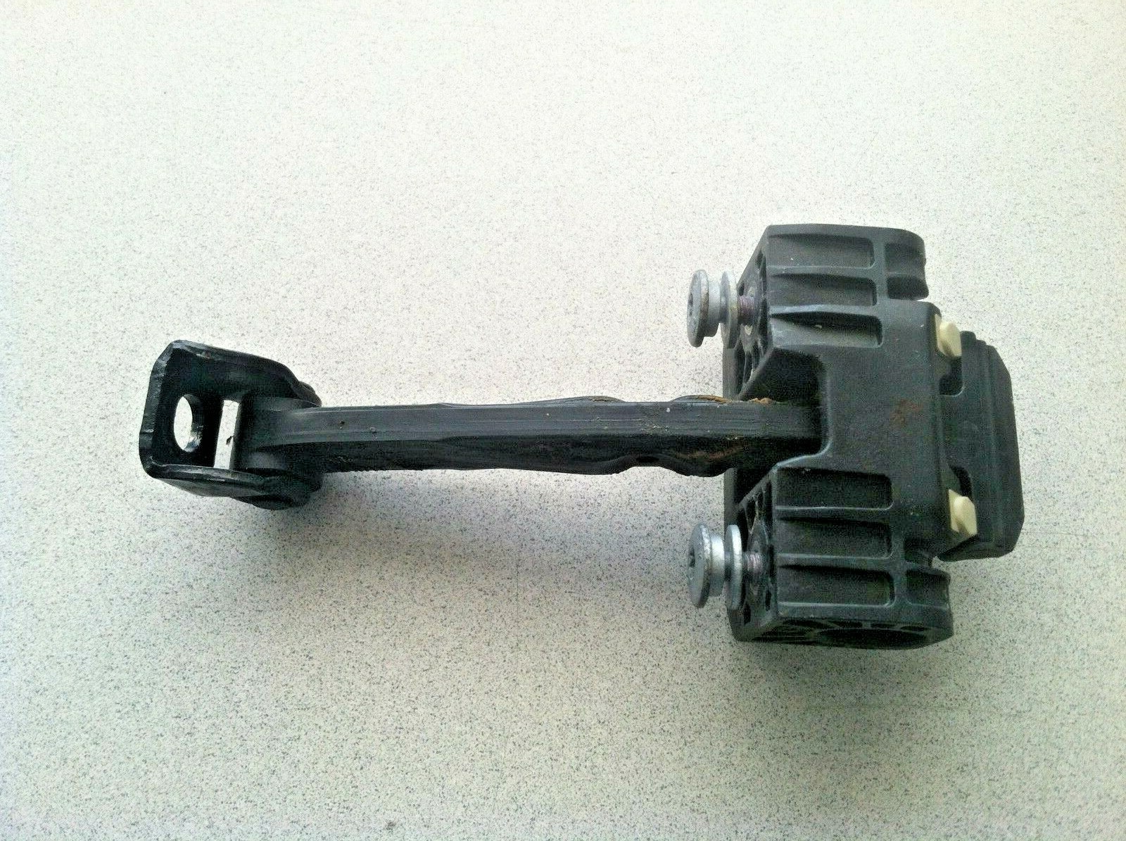2004-2012 BMW 328i E90 LCI - FRONT DOOR BRAKE ~ 51217259243 | eBay