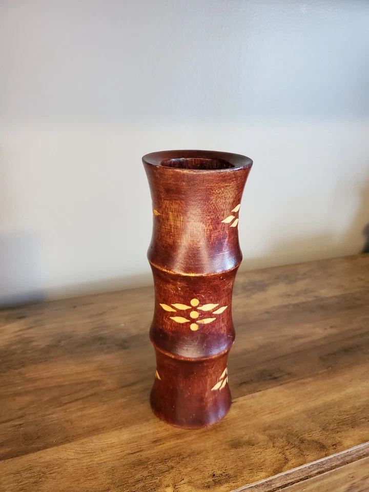 Jarrón de mango o bambú portavelas tallado a mano Foto 3 de 4