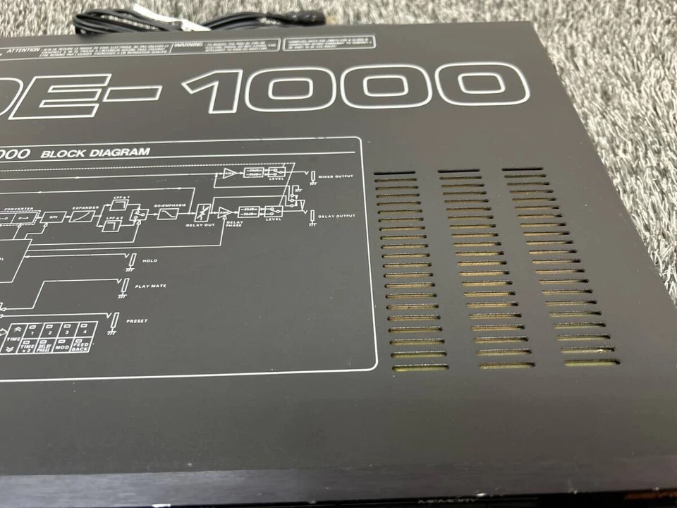 Roland SDE-1000 Digital Delay Rack Effect Processor Good GP - Image 2 of 4