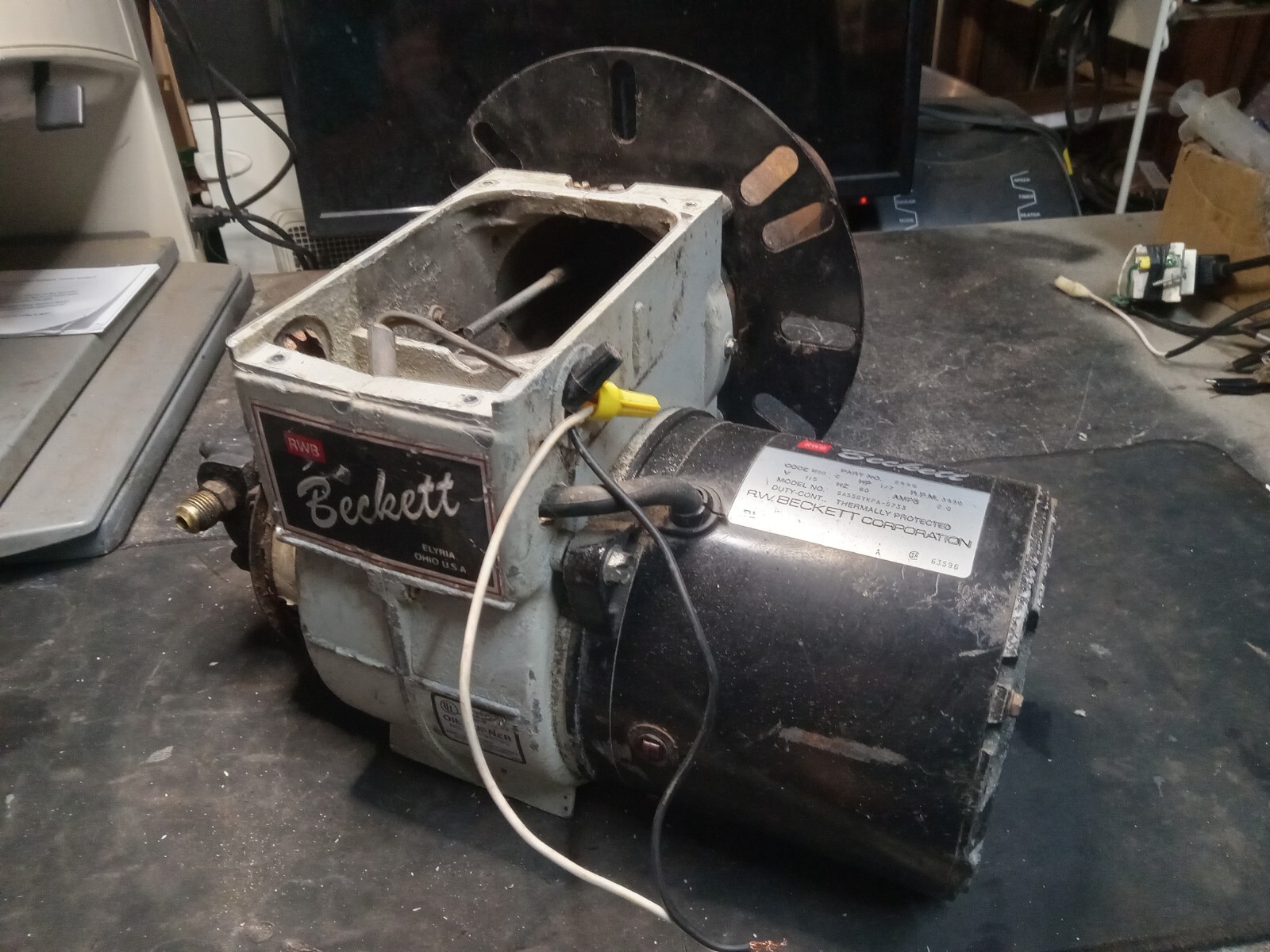 Beckett Oil Burner Motor & Pump AH48782 2456 A2VA7116 eBay