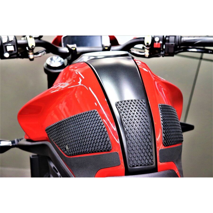 TechSpec Snake Skin Tank Grip Pads - 5-Piece 62-1522-SS