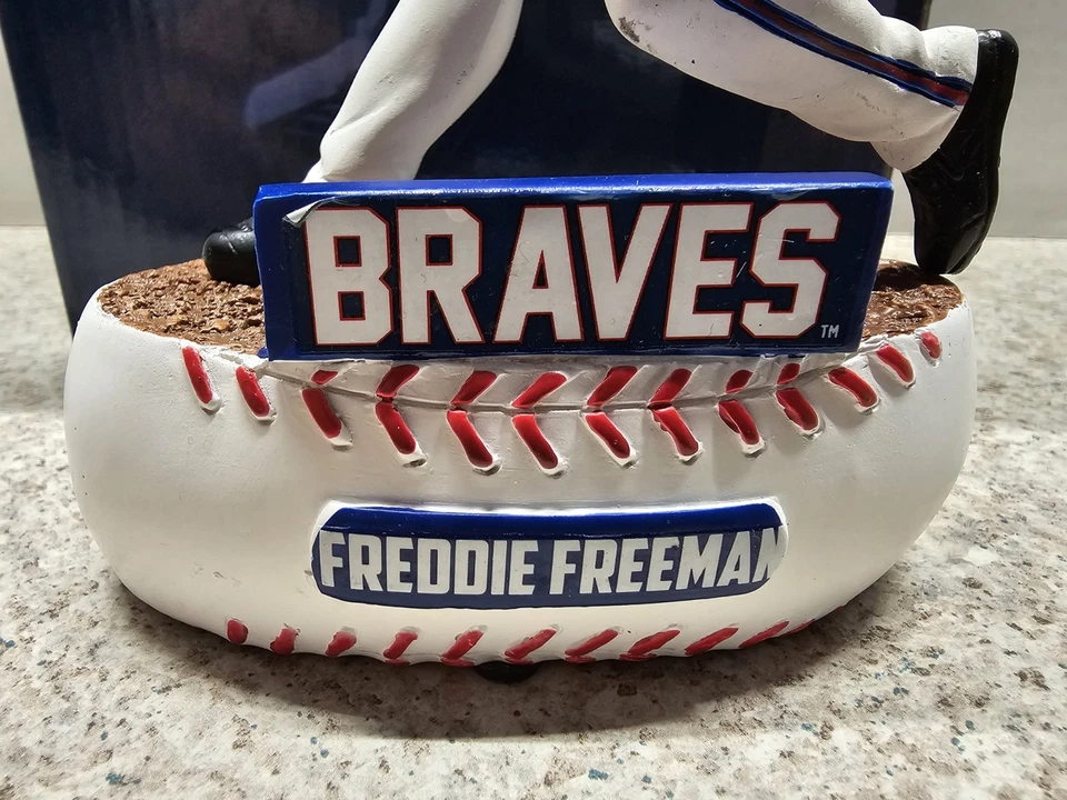 Freddie Freeman Atlanta Braves MLB 2018 Forever Collectibles FOCO #'d Bobblehead - Image 3 of 4