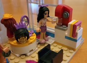 LEGO Friends Heartlake Hair Salon Set 41093 with manual and minifigures
