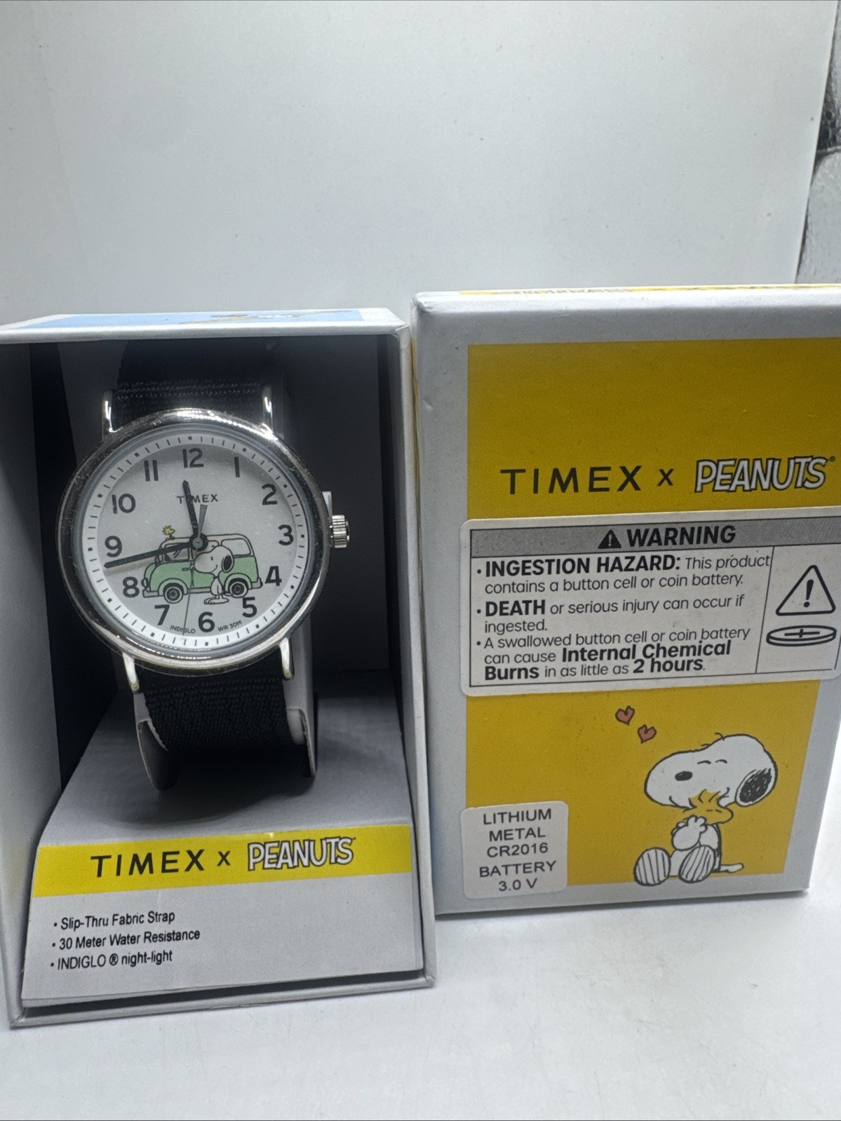 Наручные часы Timex x Peanuts TW2Y11800