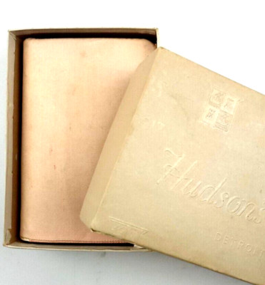 Holy Bible Pocket Silk White Oxford Press BOX Old/New Testament