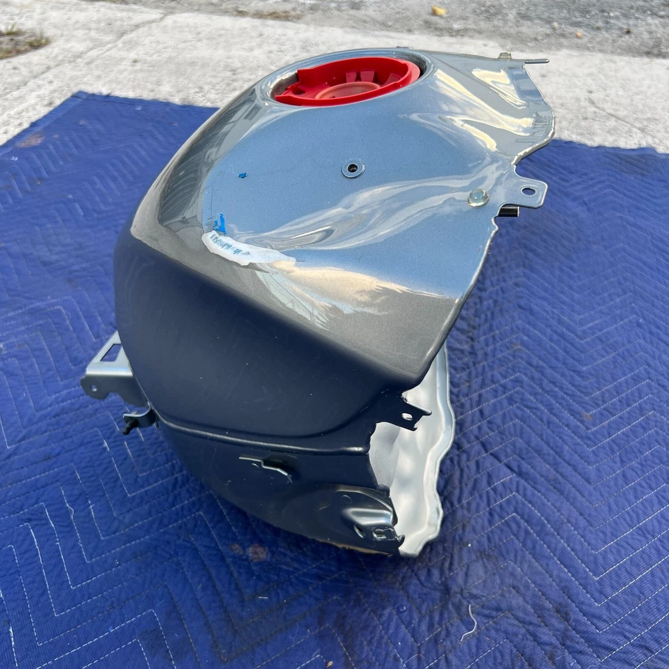 2010 - 2021 宝马 S1000 R RR HP4 原始设备制造商燃油箱灰色 16117717813 — 第 4/4 张图片