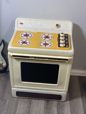 VINTAGE LITTLE TIKES Kitchen Stove Oven Kids Play set