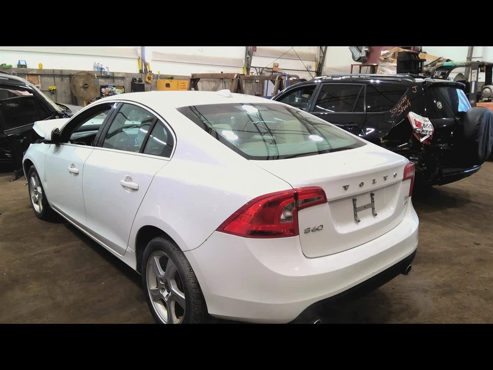 Eixo traseiro AWD VIN Y 1º dígito SWB compatível com 14-18 VOLVO S60 6833755 - Imagem 3 de 4