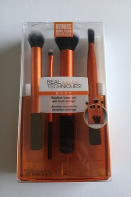 Real Techniques Flawless Base Brush Set Bonus Case Foundation Makeup Brushes Set