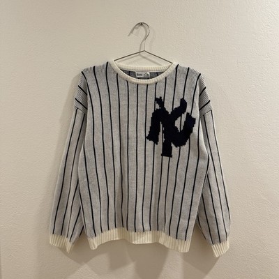 Akimbo Tyrrell Winston NY Sweater White Navy Size Small 