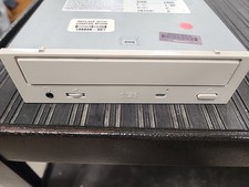 Compaq Model CRD-8322B CD-ROM DRIVE