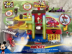 Disney Junior Mickey's Garage Ready to Race Garage Playset Lights & Sounds 19pc