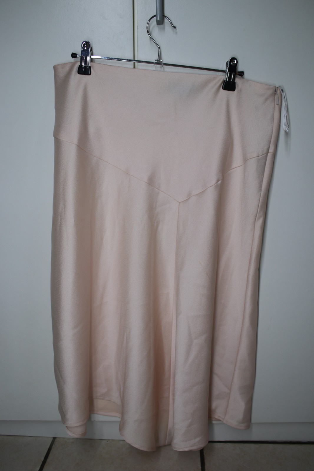 SABA skirt L 12 pink champagne flare midi pleated zip silk feel