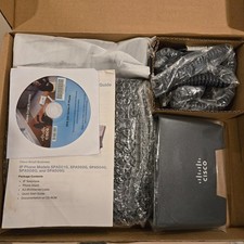 NUEVO teléfono telefónico IP de 3 líneas Cisco SPA303-G1 con pantalla y puerto PC