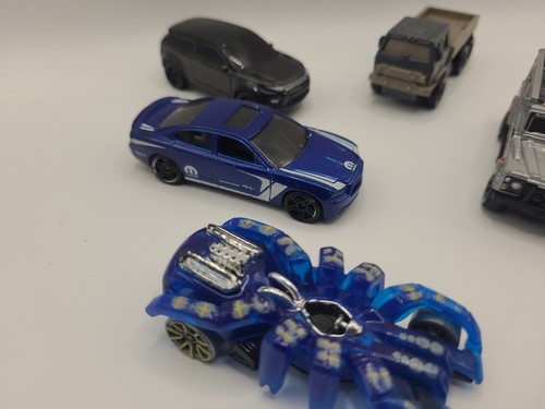 Lotto misto di 6 veicoli pressofusi Hot Wheels e Matchbox: Jurassic World, Mopar e - Foto 9 di 10