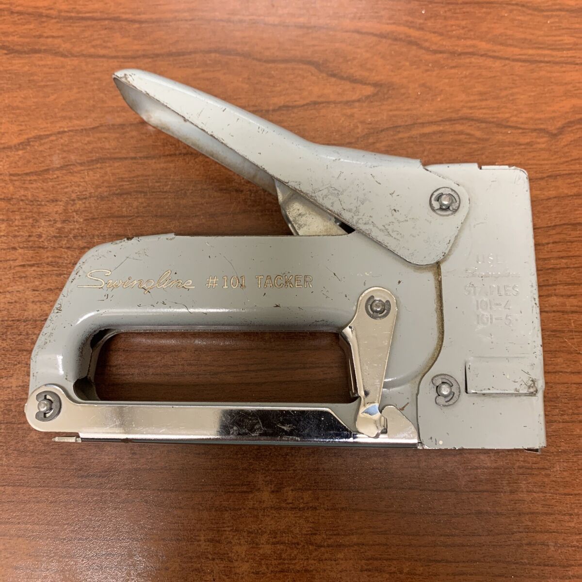 Industrial Gray Swingline #101 Tacker Heavy Duty Staple Gun Industrial Gray Swingline #101 Tacker Heavy Duty Staple Gun