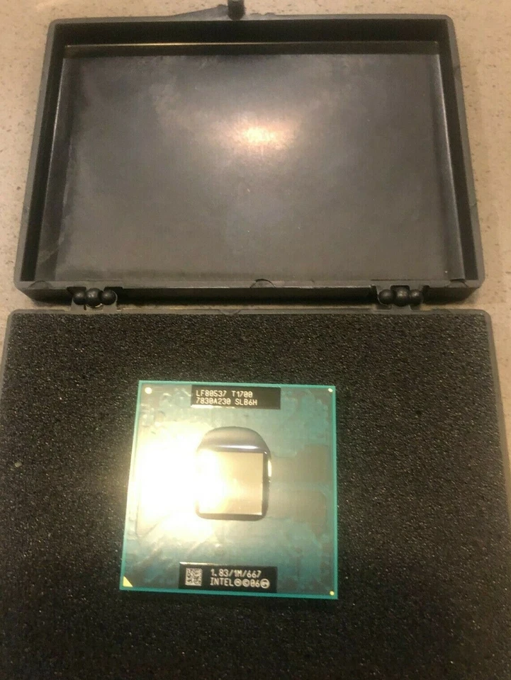 Intel Mobile Celeron Dual-Core T1700 1.833GHz 667MHzSP LP SLB6H - Image 2 of 2