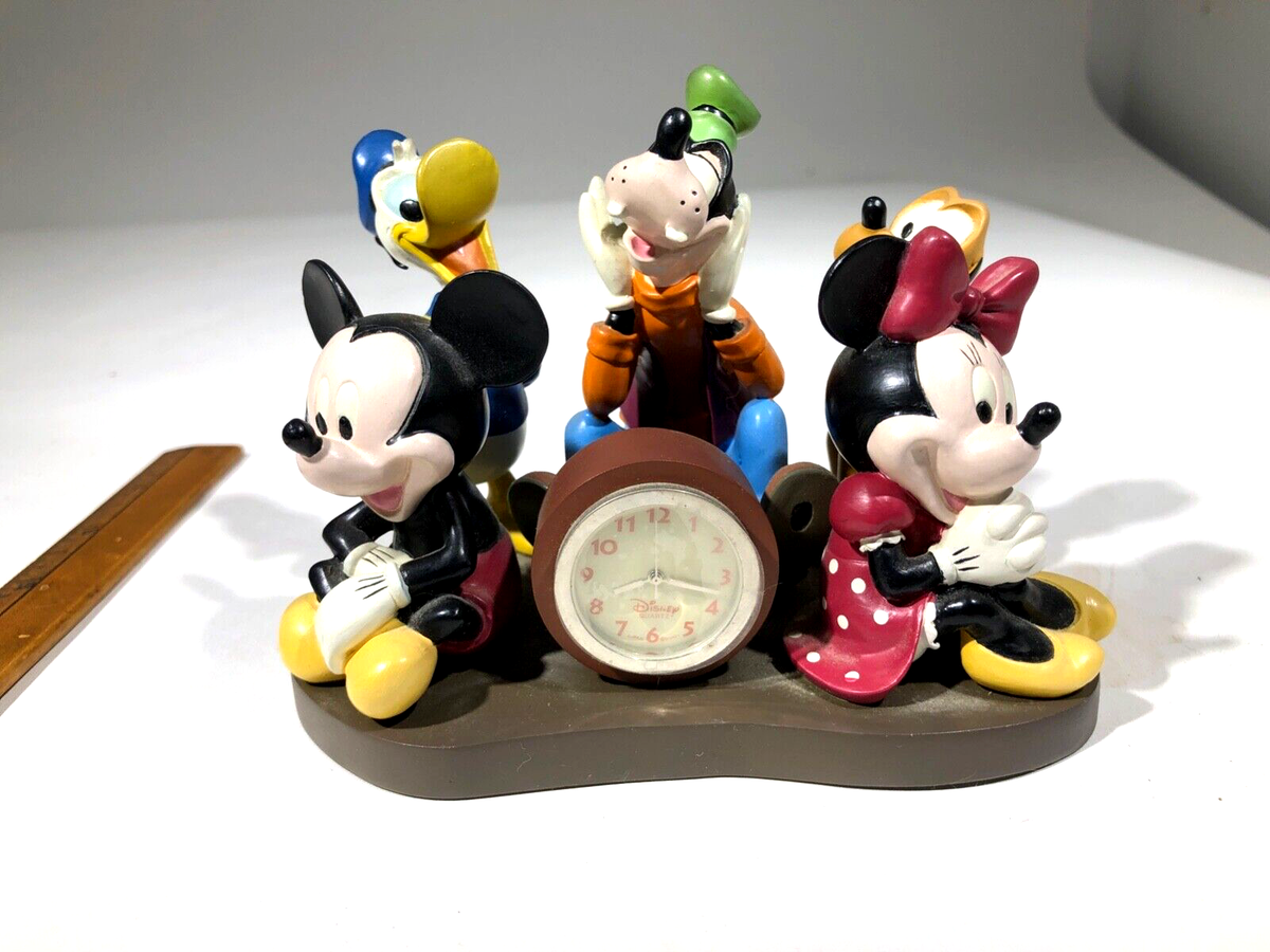 Walt Disney Best Friends Quartz Clock Mickey Minnie Donald Goofy