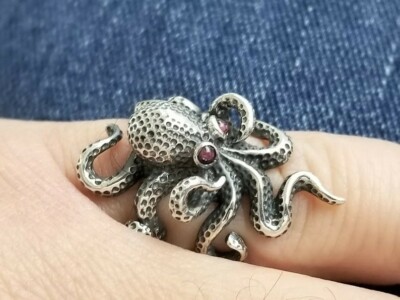 Tiny octopus ring in sterling silver 925, adjustable octopus ring.
