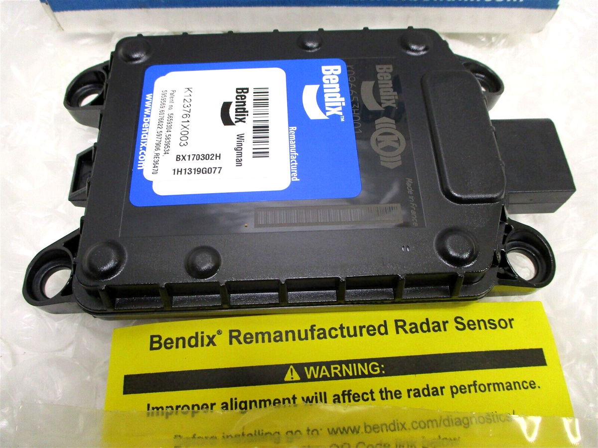 2516065C3 OEM INTERNATIONAL LT FLR21 FRONT RADAR TRANSMITTER 