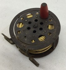 Vintage 1940’s Pflueger Fly Fishing Reel W/String, Preowned c5
