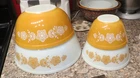 VTG PYREX SET (4) "BUTTERFLY GOLD" MIXING / NESTING BOWLS  excellent set 4