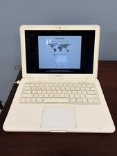 Apple MacBook 13.3" 250GB HDD, Intel Core 2 Duo, 2.26 GHz, 2GB RAM, NVIDIA...