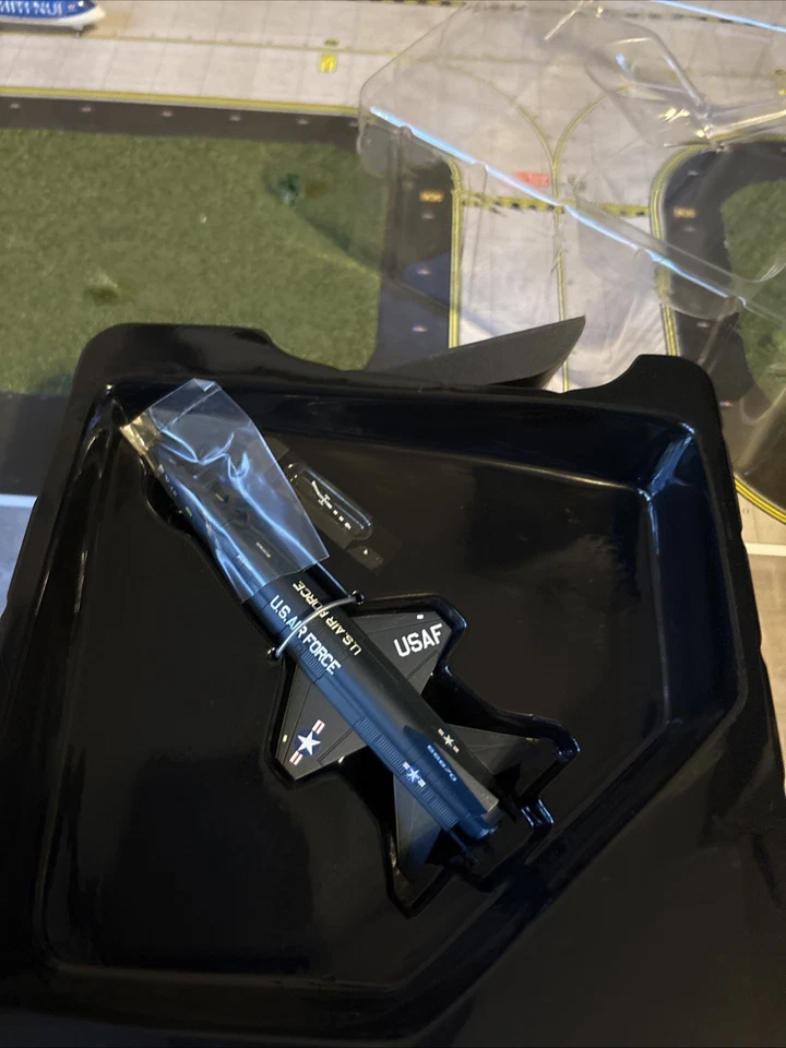 Dragon Models 1:144 X-15A USAF Scott Crossfield #56-6670 - Image 2 of 4