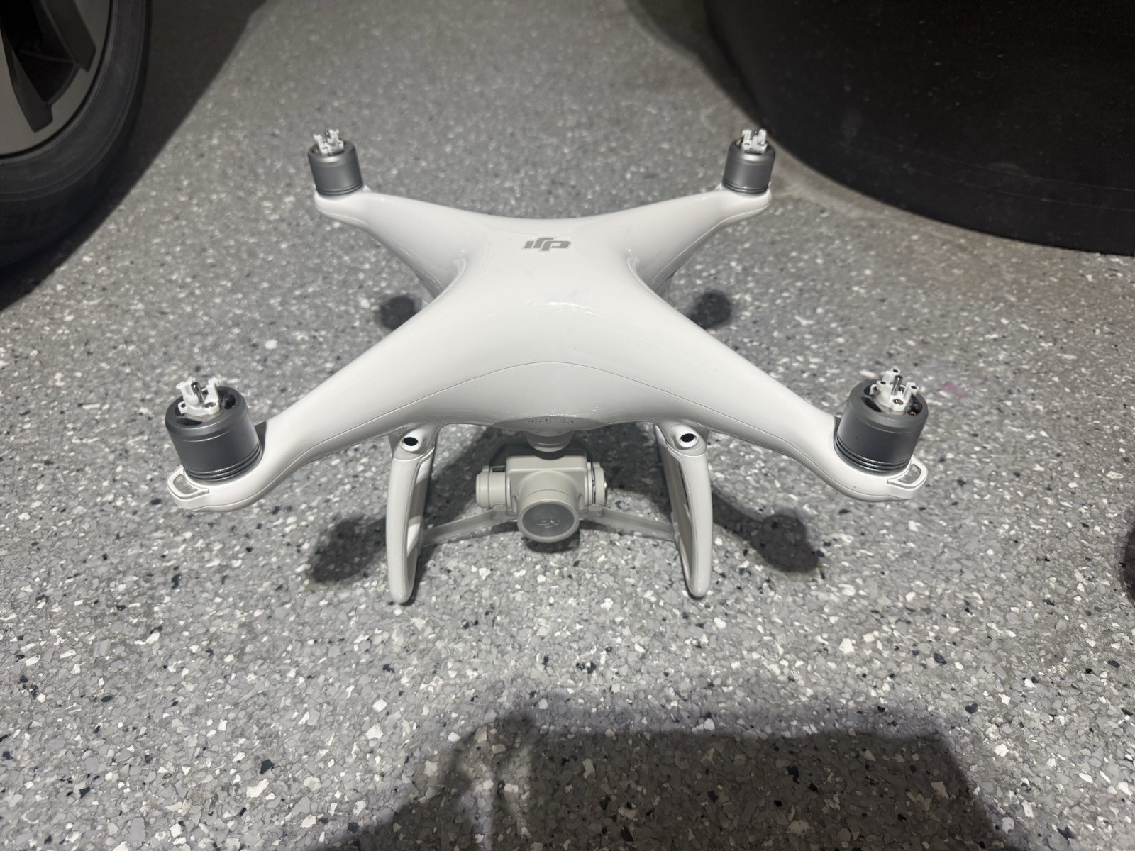 DJI Phantom 4 Drone Bundle - Excellent Condition with Manfro