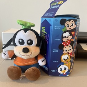 2025 DISNEY PARKS WISHABLES SHIMMER MICKEY  & FRIENDS 6" MINI PLUSH GOOFY