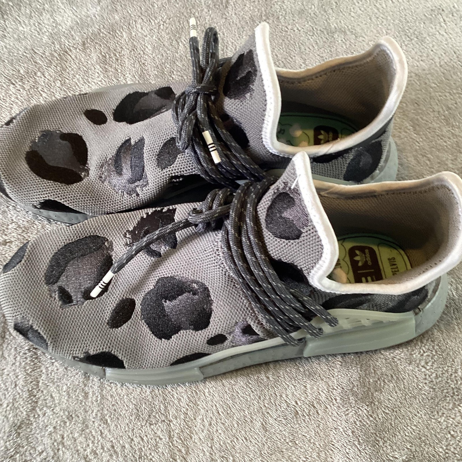 Adidas Hu NMD Shoes Mens Size 9.5 Gray Black Animal Print Pharrell Boost Sneaker thumbnail 2