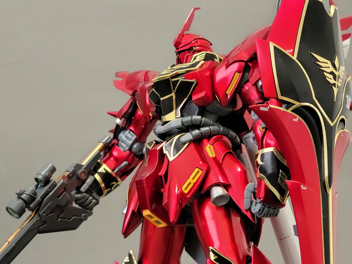 Bandai MG 1/100 MSN-06S Sinanju Bandai MG 1/100 MSN-06S Sinanju