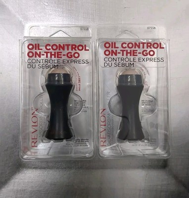 NEW 2 PCS OF REVLON OIL CONTROL ON-THE-GO OIL ABSORBING ROLLER #07558 NIP SEALED
