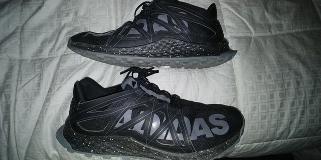 adidas vigor bounce black