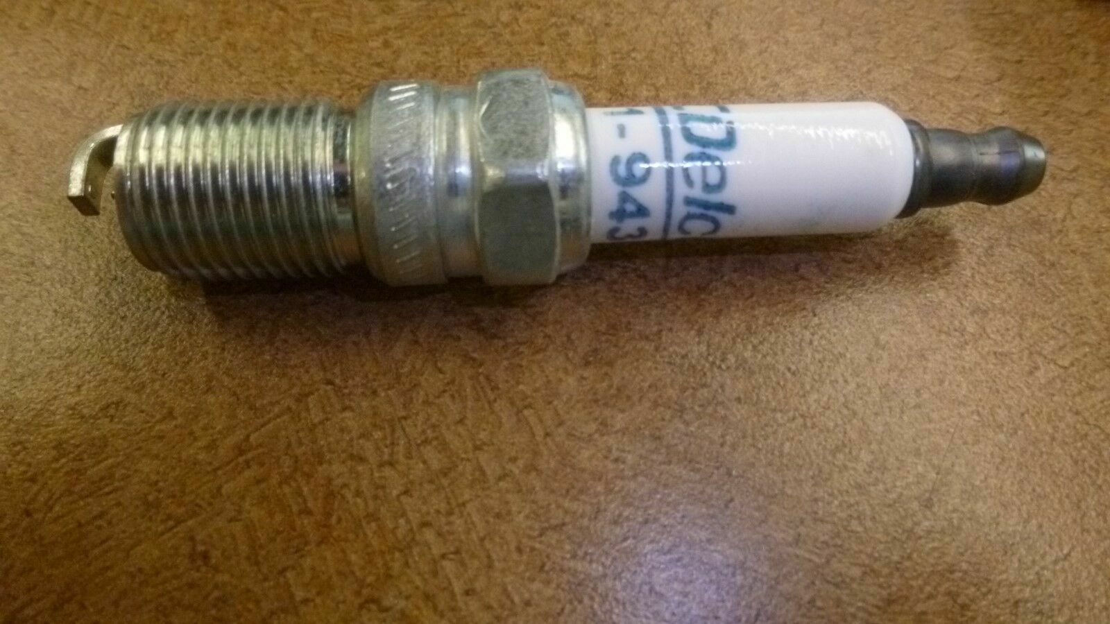GM 19244473 Spark Plug