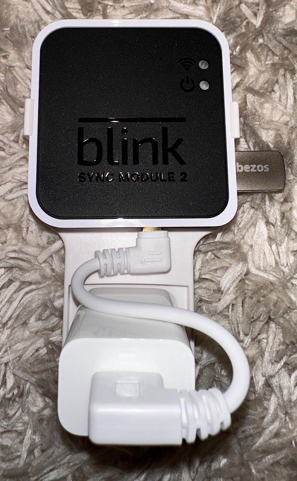 256GB USB Flash Drive & Outlet Mount For Blink Sync Module 2 Blink Not Included-image