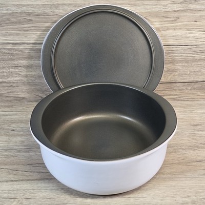 Hochwertige weiße Keramik Auflaufform mit Deckel - 24 cm Durchmesser 