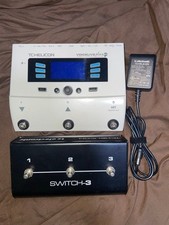 Pédale de processeur d'effets vocaux et de guitare TC-Helicon VoiceLive...