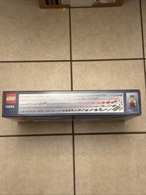 New LEGO 10254 Creator Winter Christmas Village Holiday Train 734Pc 2017 Retired