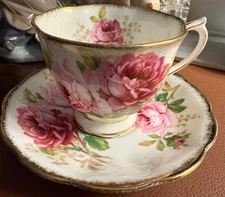 Vintage 1940s TEACUP Royal Albert AMERICAN BEAUTY Pink Roses Cup & Saucer Mint