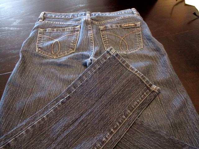 In Women's Sz 4