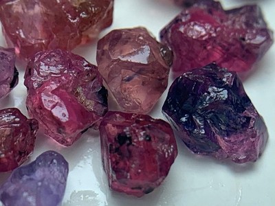 24 Crts Extremely Rare Stunning Facet Grade Pink & Blue Winza Sapphire @winza