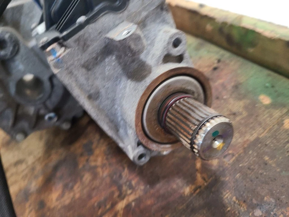 Chevrolet Equinox 2018 2019 2020 2021 2022 caja de transferencia Foto 3 de 4