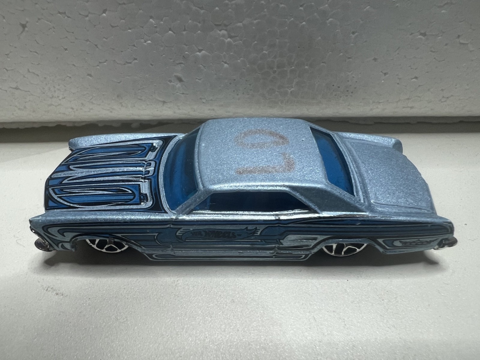 MODELLINO AUTO DIE CAST-64' BUICK RIVIERA-SCALA 1/64-HOTWHEELS-MATTEL-2001-CHINA