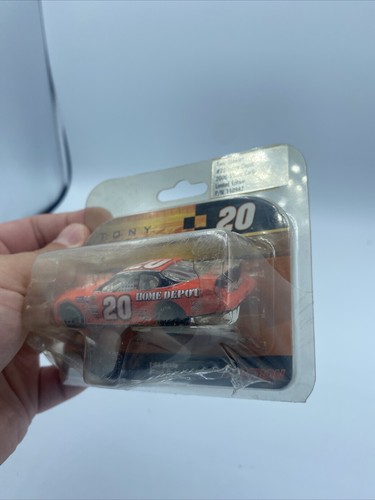NOS RARE Action 1:64 2006 Tony Stewart home depot monte carlo 110982 - Picture 5 of 6