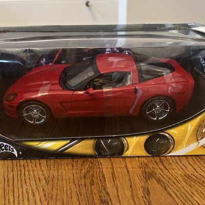 Chevy Corvette C6 2003 Hot Wheels 1/18 rojo convertible