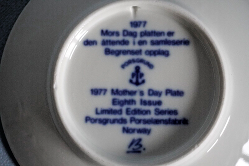 Porsgrunds Norway Mors Dag Mother's Day plate 1977 blue white 8th issue EUC - Picture 4 of 4