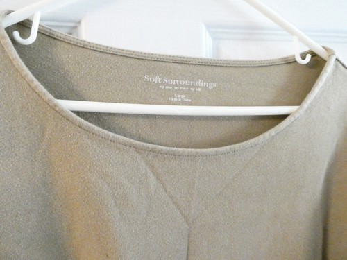Weiche Umrandung Damen Pullover Tunika Oberteil Gr. L taupe 3/4 Arm Reißverschlusstasche - Bild 3 von 4